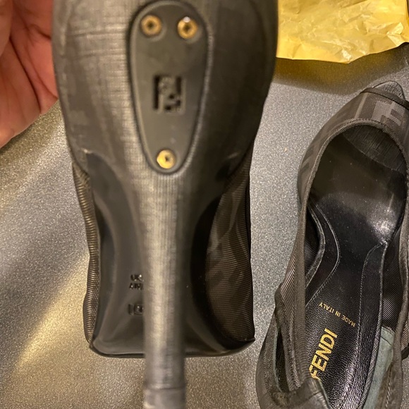 Gorgeous pair of MINT condition Fendi Heels - Picture 7 of 7
